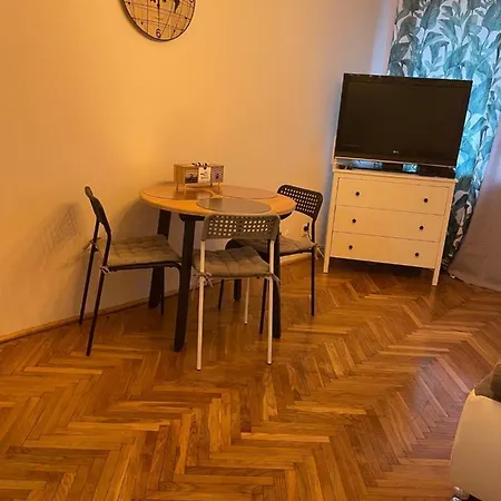 아파트 Carmen Apartments4u - Pomorska 82 그단스크
