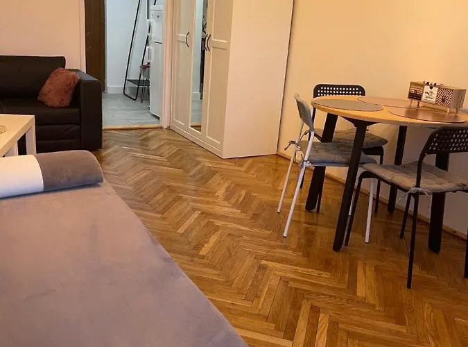 Carmen Apartments4u - Pomorska 82 דירה